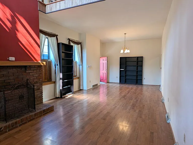 312 Denniston St #A — Photo 8