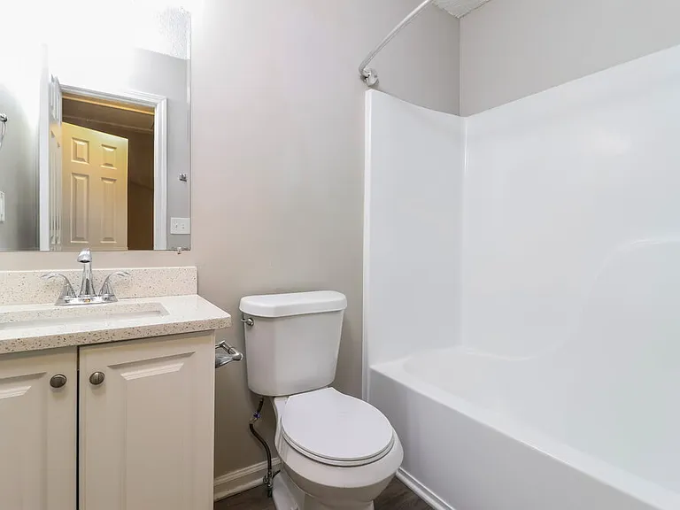 1015 Amelia Grove Ln — Photo 14