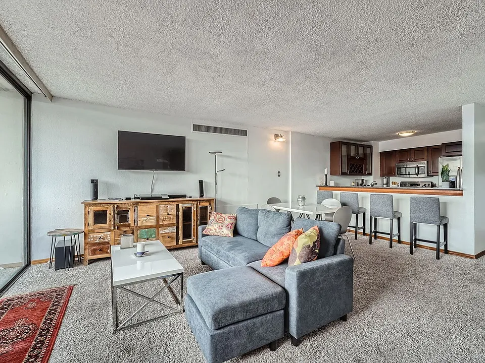 1020 15th St #36N
