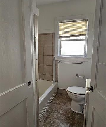 5th image of 1779 12th Ave N