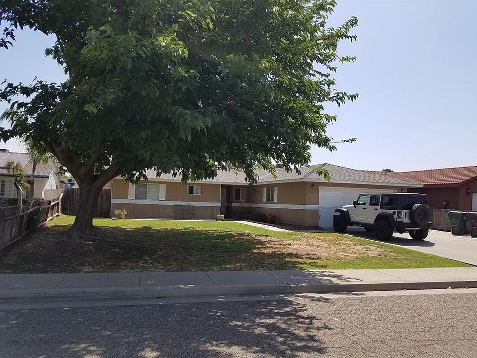1st image of 670 Sandy Ave