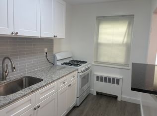 2337 Hudson Ter APT A17, Fort Lee, NJ 07024