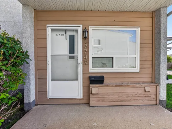 17749 95th St NW, Edmonton, AB T5Z 2E2