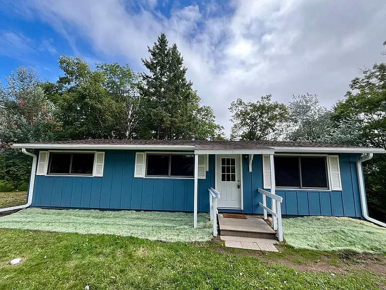7373 Highway 8 — Photo 22