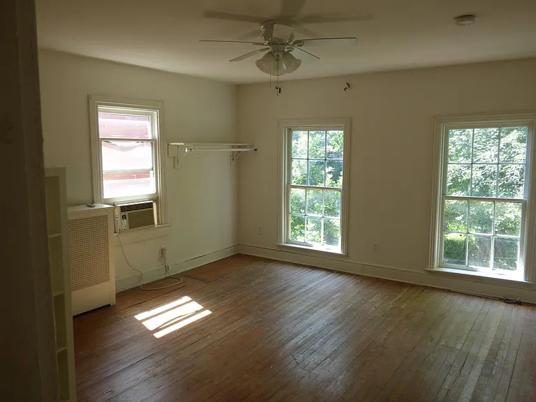 3311 Q St NW — Photo 9