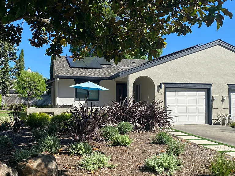 208 Vista Ct #208 — Photo 23
