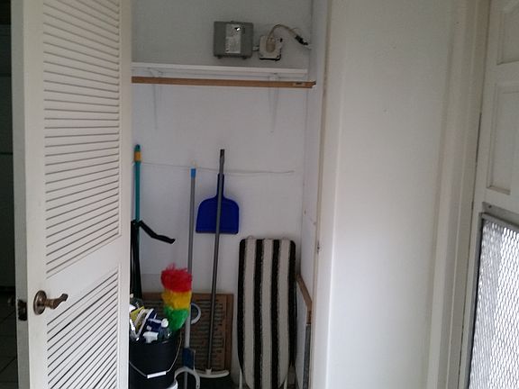 5th image of 9520 S Hollybrook Lake Drive #105