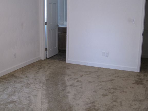 1 or 2 large master bedrooms