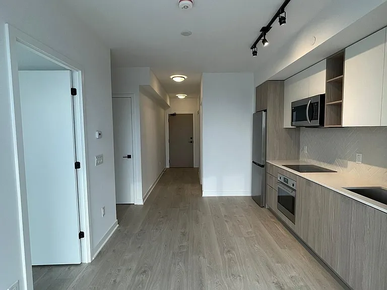 36 Zorra St #2202 — Photo 4