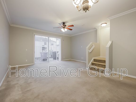3rd image of 3009 Palmetto Oak Dr APT 106