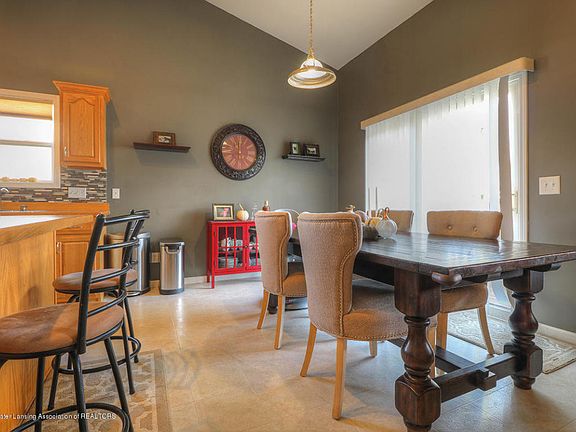4th image of 1558 Gander Hill Dr