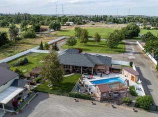 215111 E Bryson Brown Rd, Kennewick, WA 99337