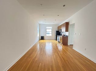 358 Saint Johns Pl #3J, Brooklyn, NY 11238