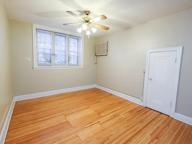 Fremont Apartments — Photo 42