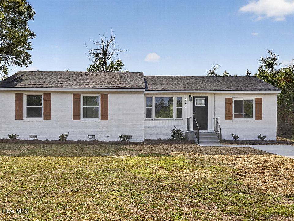 1st image of 221 Pinehurst Drive