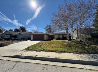 526 Jacobsen Ct, Tehachapi, CA 93561