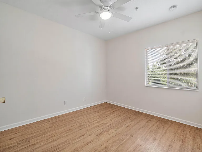 1161 Golden Lakes Blvd #1325 — Photo 6