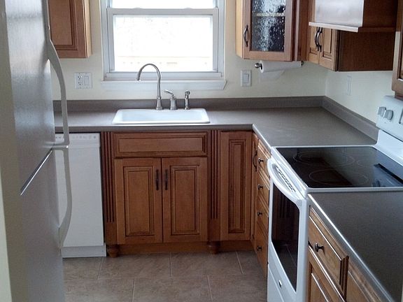 2nd image of 5551 Signet Dr