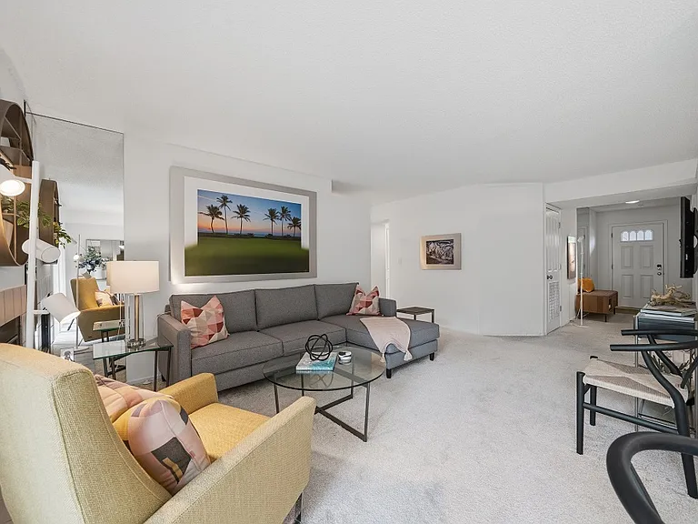 Citation Club Apartments — Photo 7