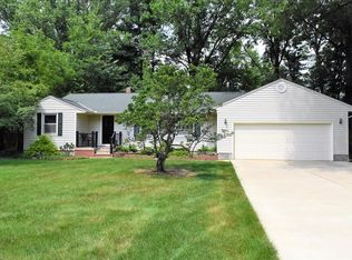 223 Southwood Dr, Elyria, OH 44035