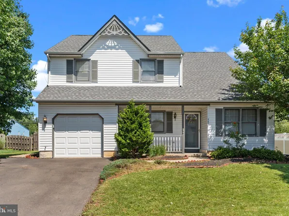 407 Stanford Rd, Fairless Hills, PA 19030