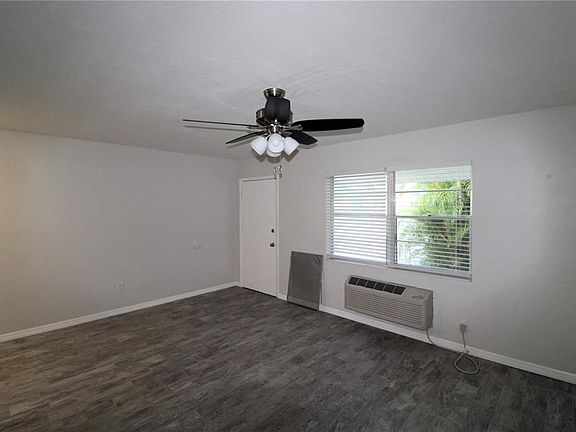 4th image of 6331 Gateway Ave #6331