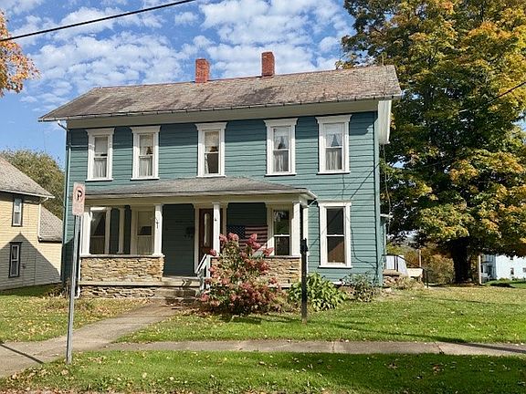3rd image of 202 N Otter St