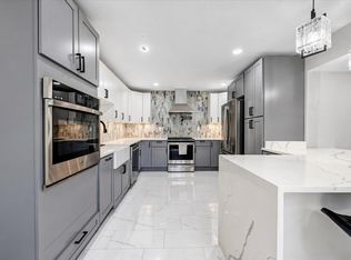 1806 Middleborough Rd, Baltimore, MD 21221
