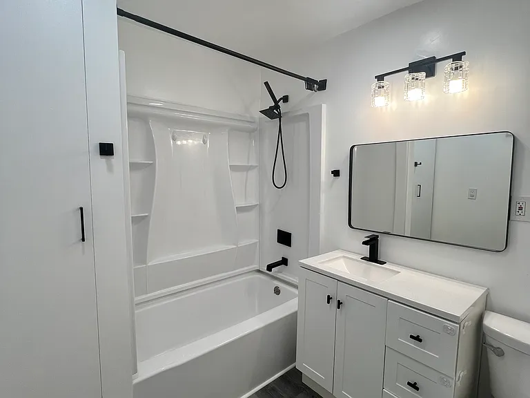2328 Quincy Dr — Photo 3