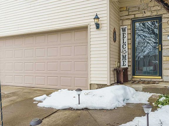 2nd image of 2152 Market Garden Ln