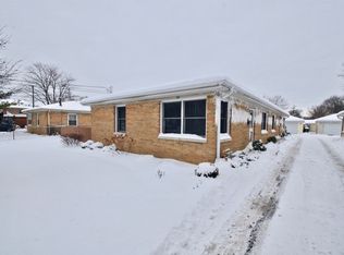 142 Westmore Meyers Rd APT A, Lombard, IL 60148