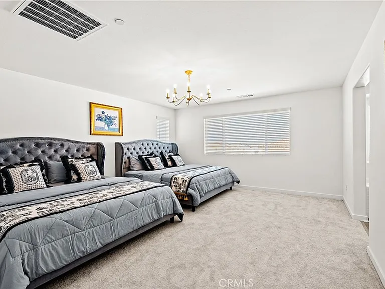 583 Lone Pine Dr — Photo 9