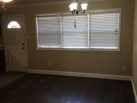 3rd image of 1829 Petroleum Dr