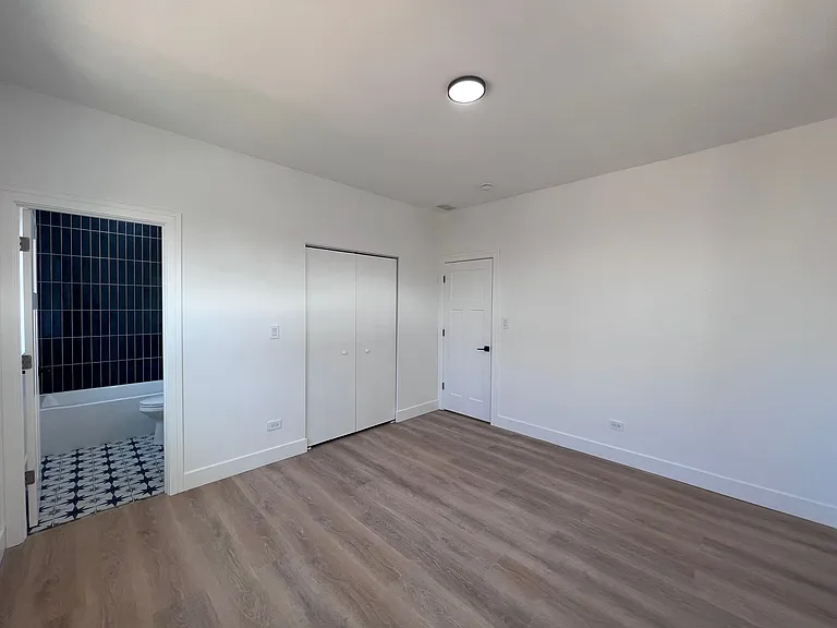 2711 W 18th St #2 — Photo 8