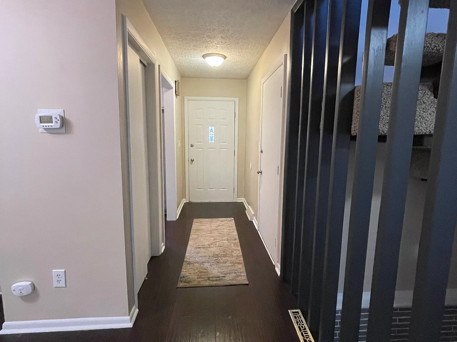 2 bed, 2.5 bath, 1368 sqft, $1,700 — Photo 2