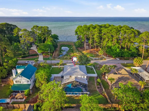 563 Shore Dr, Miramar Beach, FL 32550