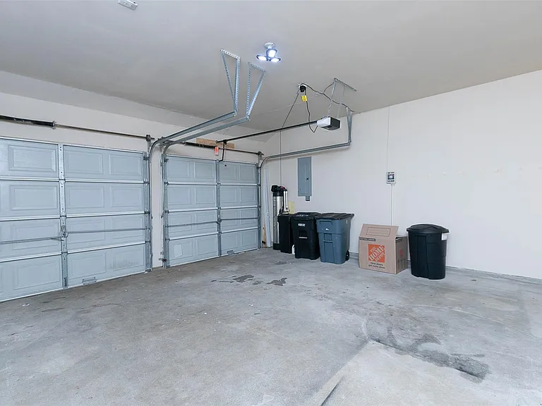 21418 Grand Hollow Ln — Photo 41