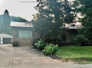 49 Rock Branch Rd, Poca, WV 25159