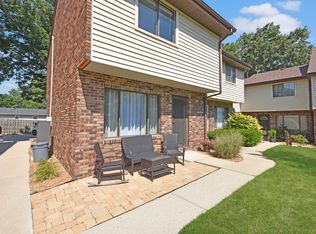 1405 E Vernon Ave APT 1, Normal, IL 61761