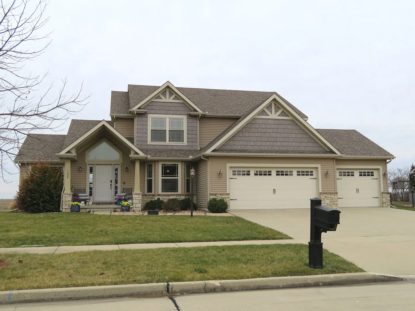 1607 Sandcherry Ct photo 1