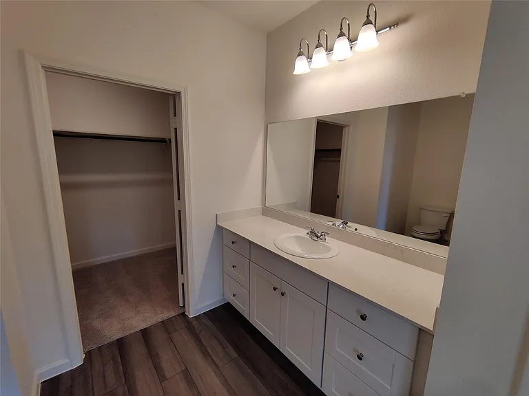 10356 Holycross Ln — Photo 26