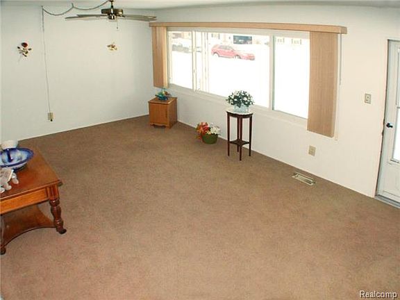 2nd image of 3728 Shoals St