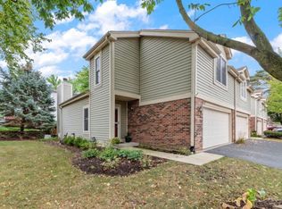 513 River Front Cir, Naperville, IL 60540
