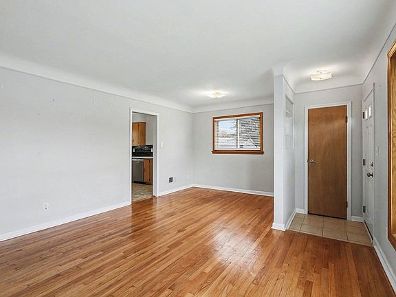 2nd image of 29043 Hathaway St