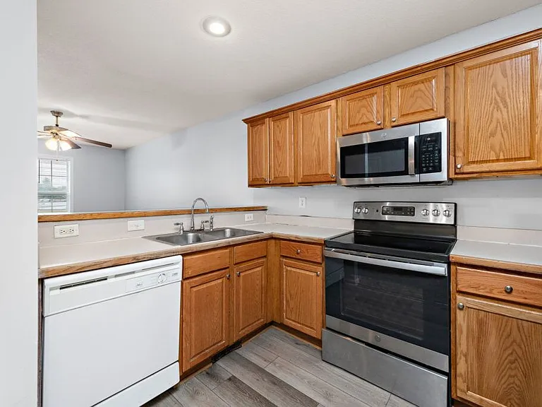 1619-1649 Cinnabar Dr — Photo 16