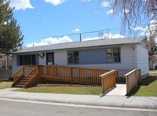 1101 Sundown Dr, Thermopolis, WY 82443
