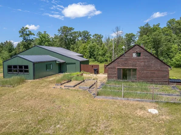 893 Fur Ave, Wisconsin Dells, WI 53965