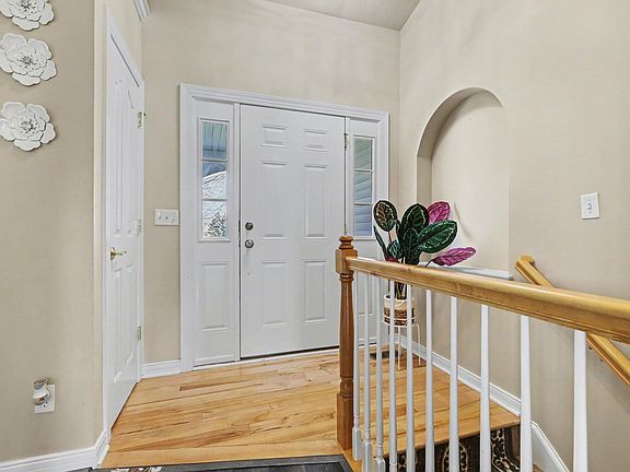5th image of 6625 Avalon Dr SE