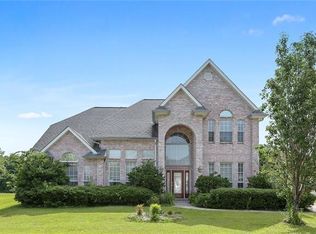 65 Natchez Trace Dr, Harvey, LA 70058