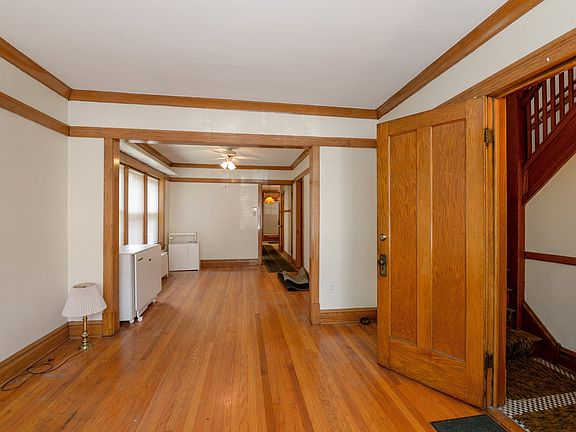 4th image of 2123 W McLean Ave #25